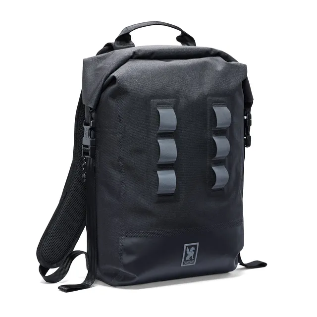 chrome-industries-urban-ex-20l-zaino-impermeabile-saldato-con-scomparto-laptop image 1