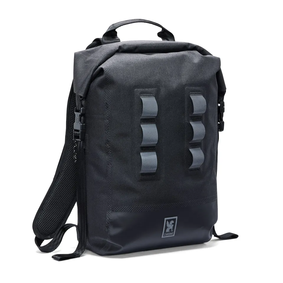 chrome-industries-urban-ex-20l-zaino-impermeabile-saldato-con-scomparto-laptop image 1