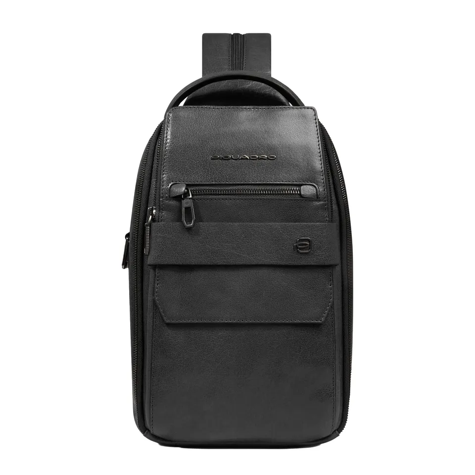 piquadro-zaino-monospalla-uomo-personalizzabile-in-pelle-con-protezione-rfid-e-t image 1