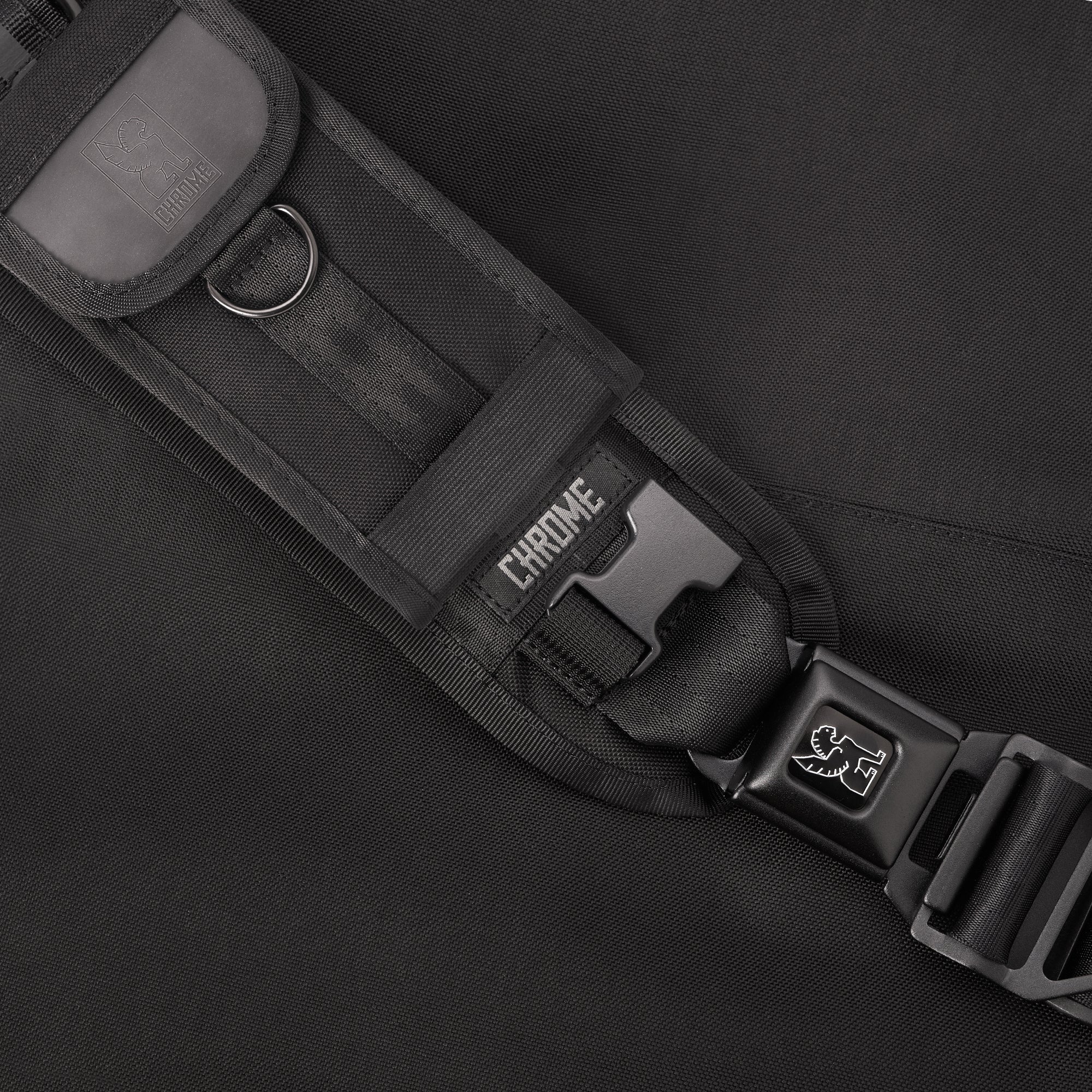 chrome-industries-large-phone-pouch-tasca-porta-smartphone-per-borse-e-zaini image 4