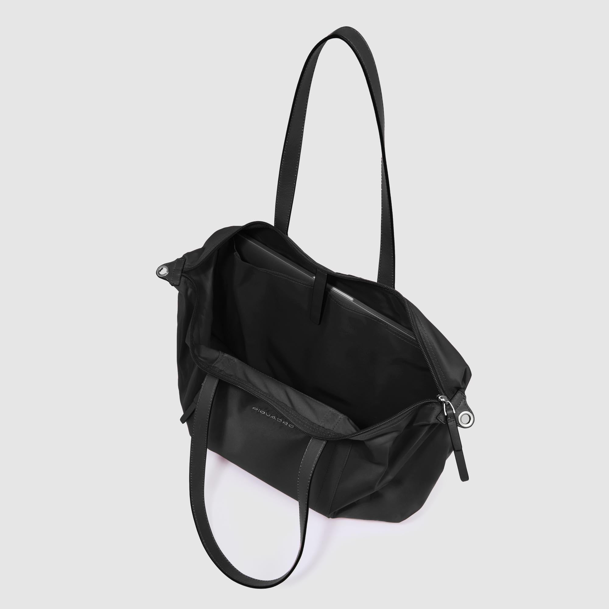 piquadro-borsa-pieghevole-porta-pc-15-6-in-pelle-e-tessuto-riciclato-donna-con-t image 4