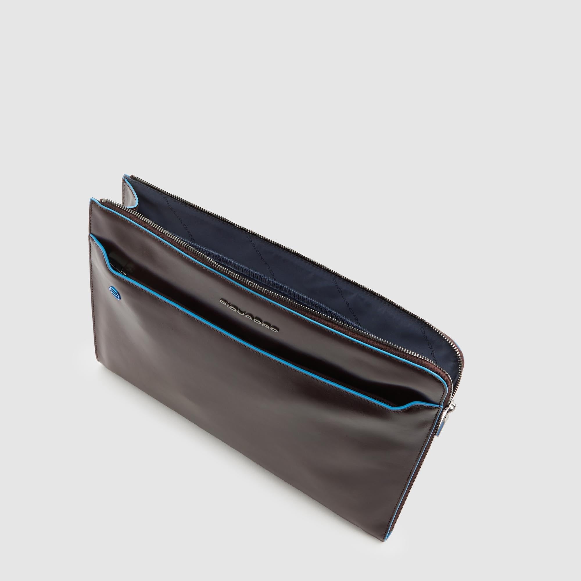 piquadro-blue-square-custodia-porta-pc-13-3-in-pelle-colore-mogano-con-manici-a- image 4