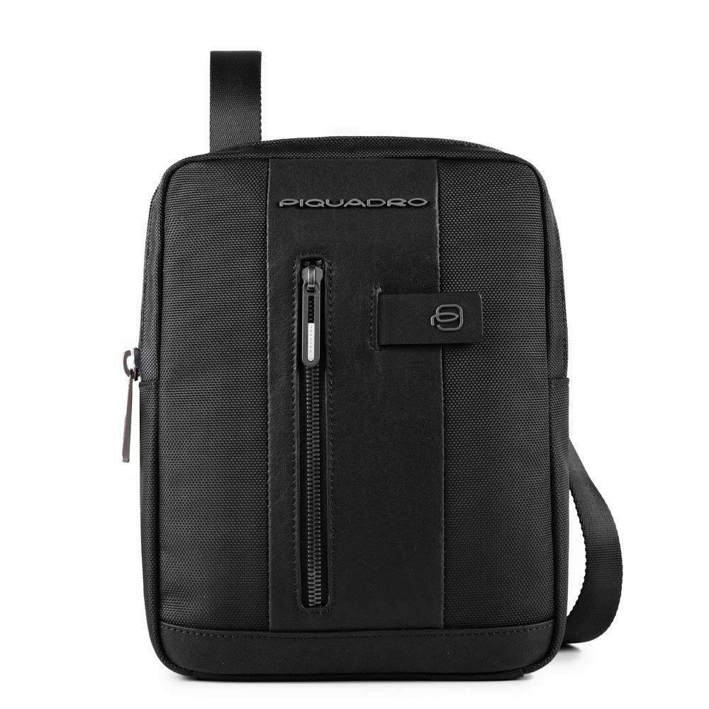 piquadro-borsello-compatto-uomo-in-pelle-e-tessuto-riciclato-porta-ipad-e-airpod image 3