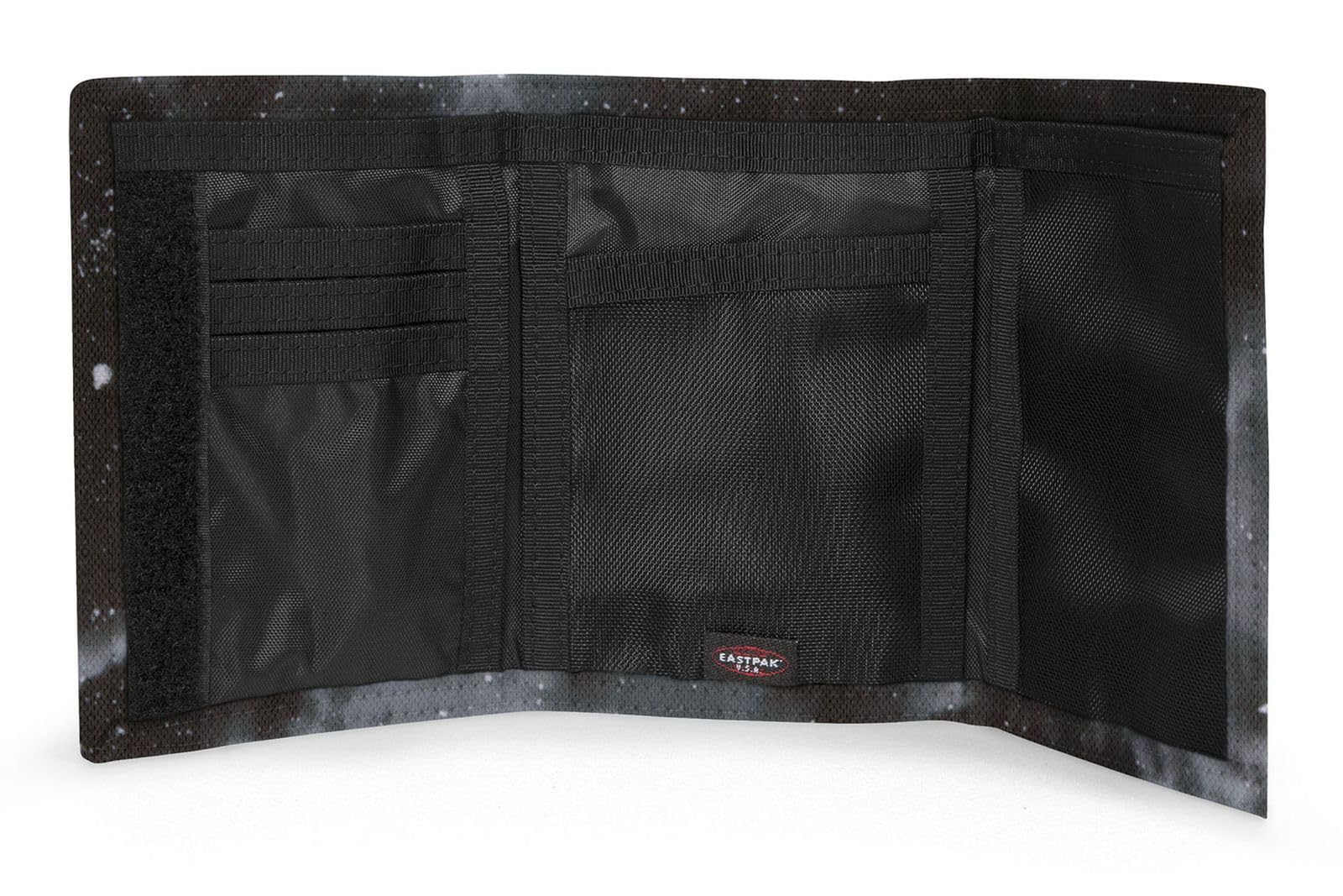 eastpak-crew-single-clouds-black-portafoglio-compatto-con-portachiavi-e-slot-per image 2