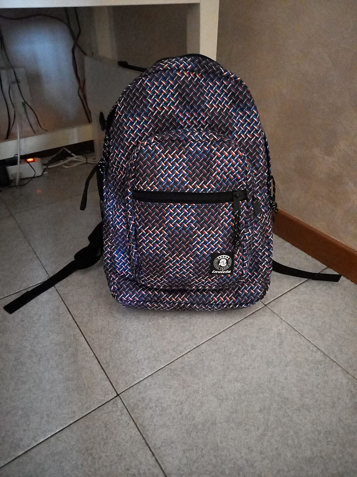 Buono ma le cerniere sono un po' delicate