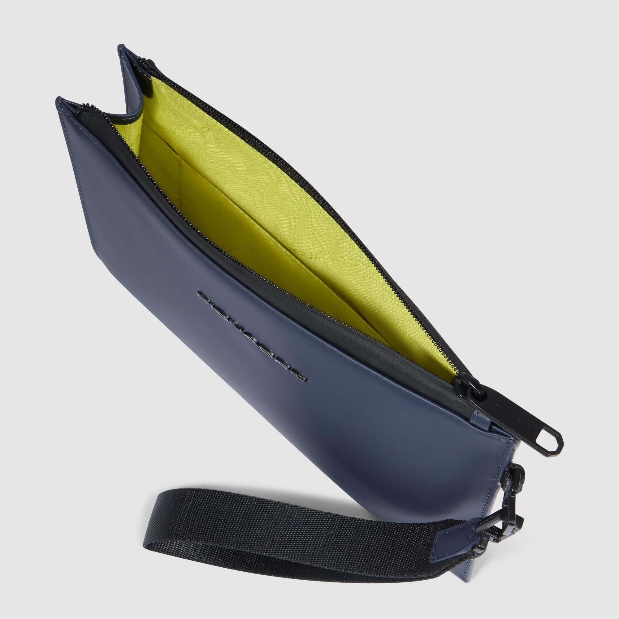 piquadro-pochette-antiacqua-con-cinturino-da-polso-formato-piccolo image 4