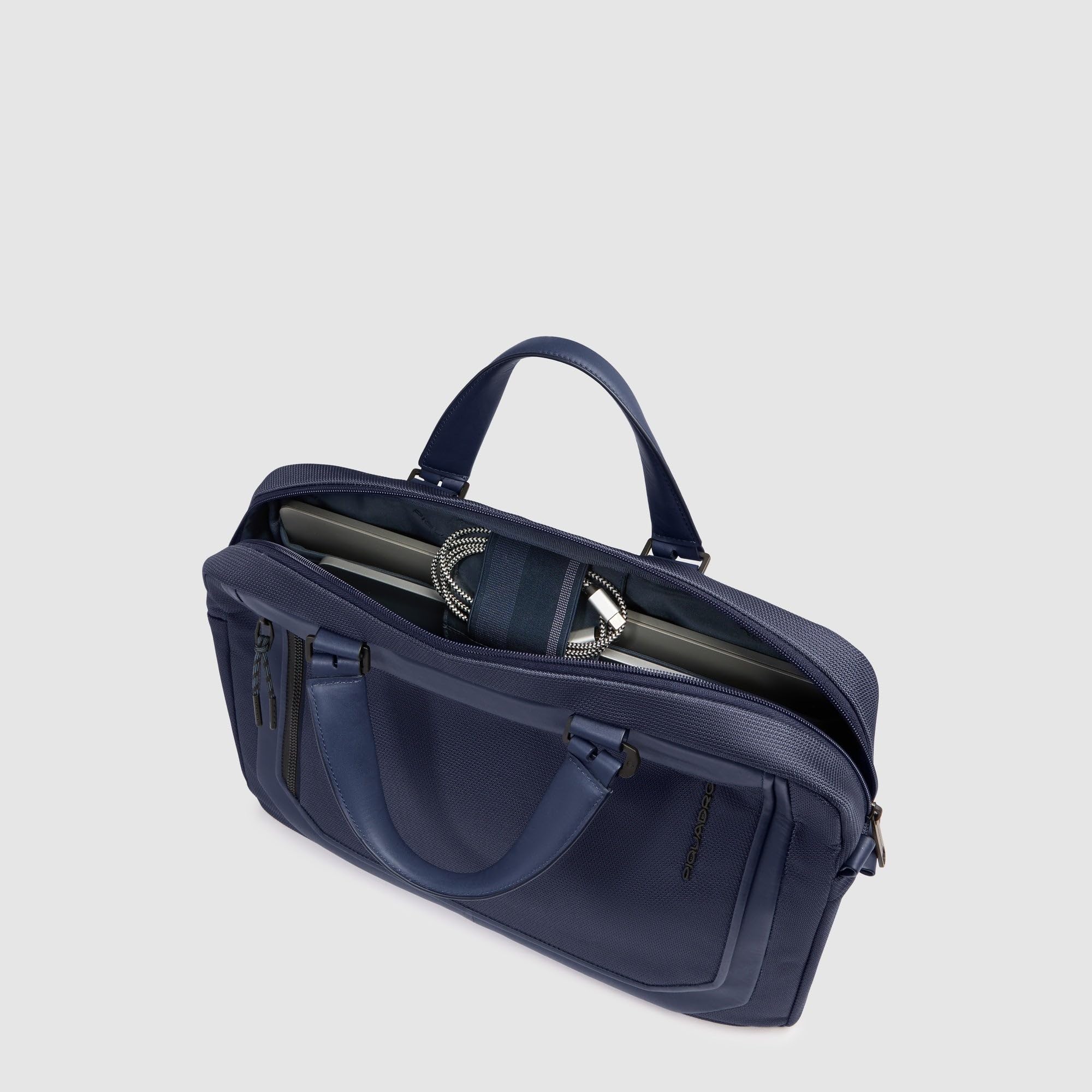 piquadro-borsa-da-lavoro-uomo-per-pc-15-6-in-pelle-e-tessuto-riciclato-con-prote image 4