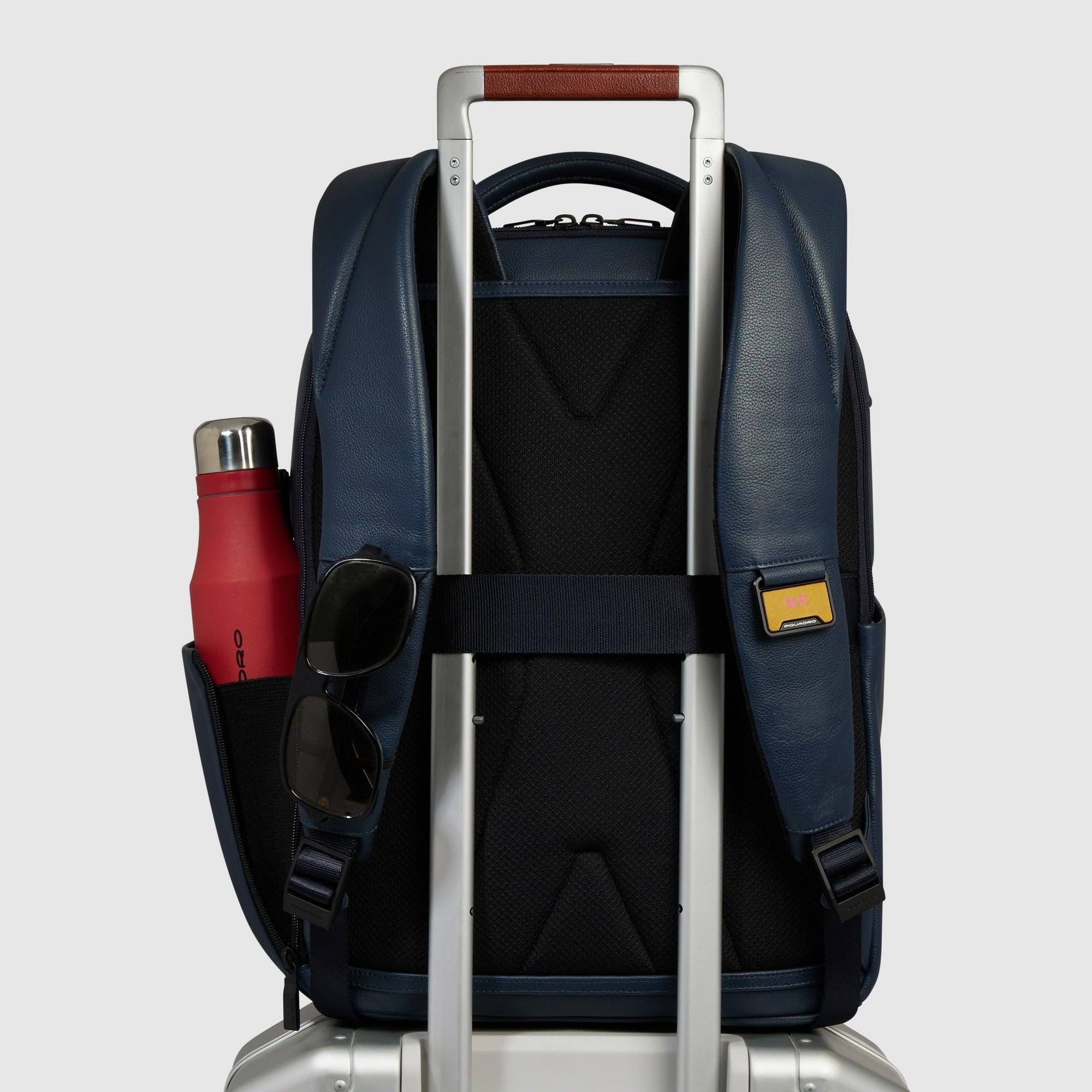 piquadro-zaino-da-viaggio-in-pelle-porta-pc-15-6-con-protezione-shock-absorber-e image 3