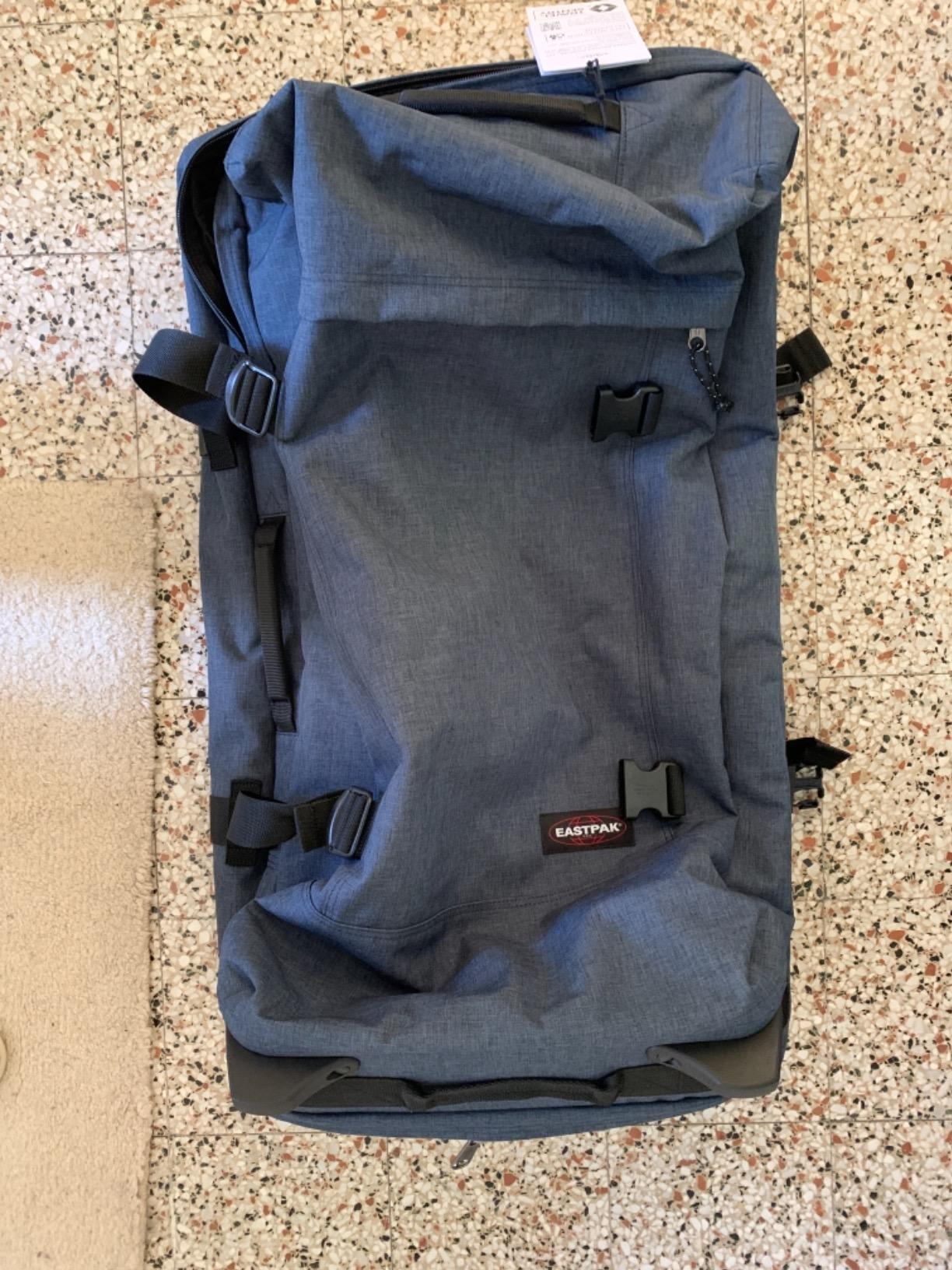 Buona valigia, ma non adatta come bagaglio a mano