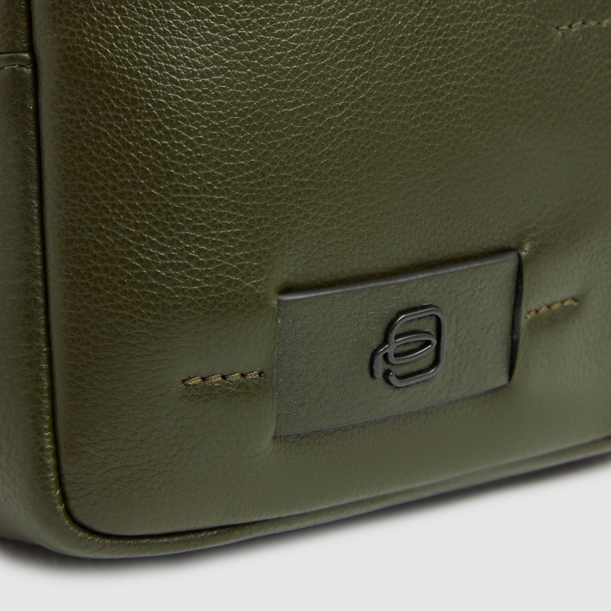 piquadro-borsello-uomo-piccolo-in-pelle-con-protezione-rfid-e-tasca-per-ipad-e-c image 6