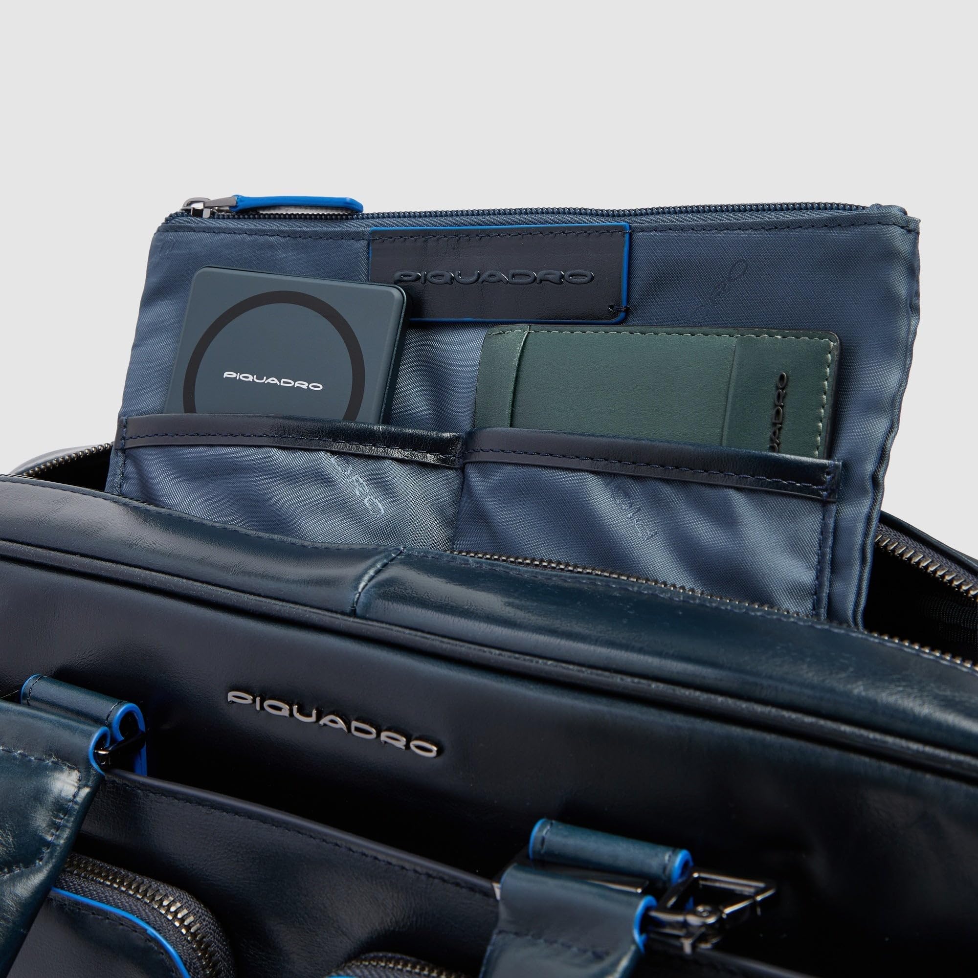 piquadro-borsa-a-tracolla-blu-square-porta-pc-15 image 7