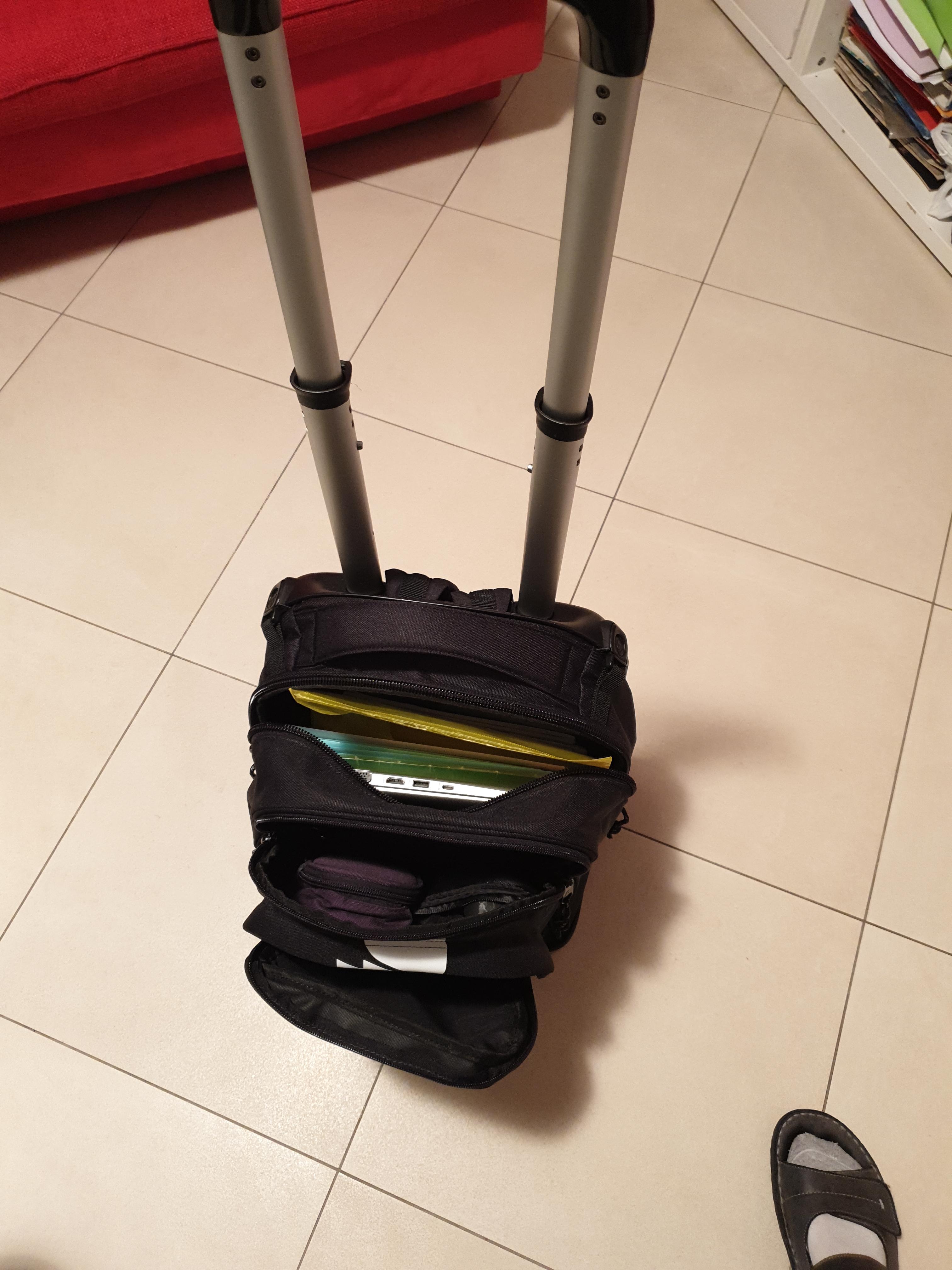 Buon prodotto, ma il carrello è un po' traballante