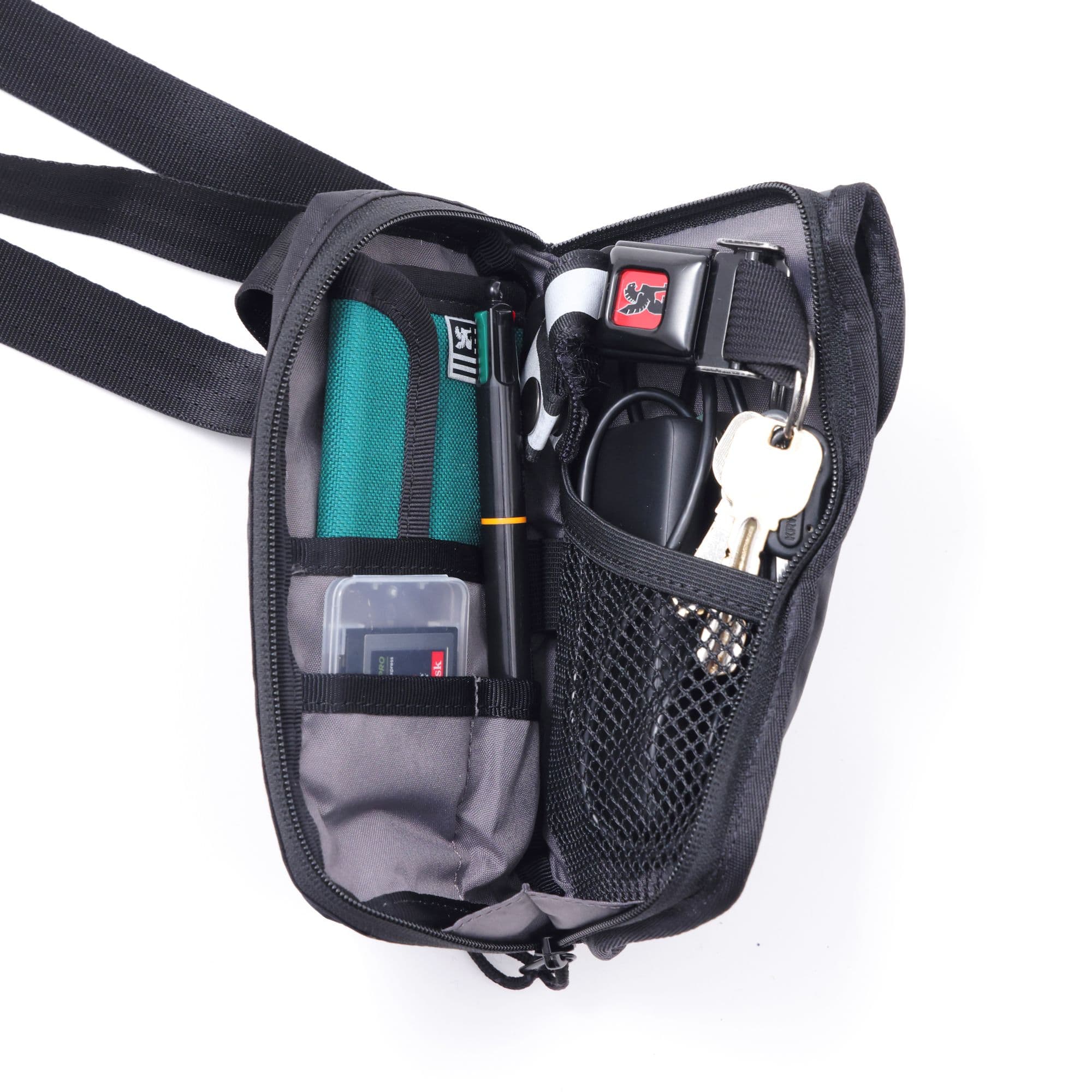 chrome-industries-travel-tech-pouch image 3