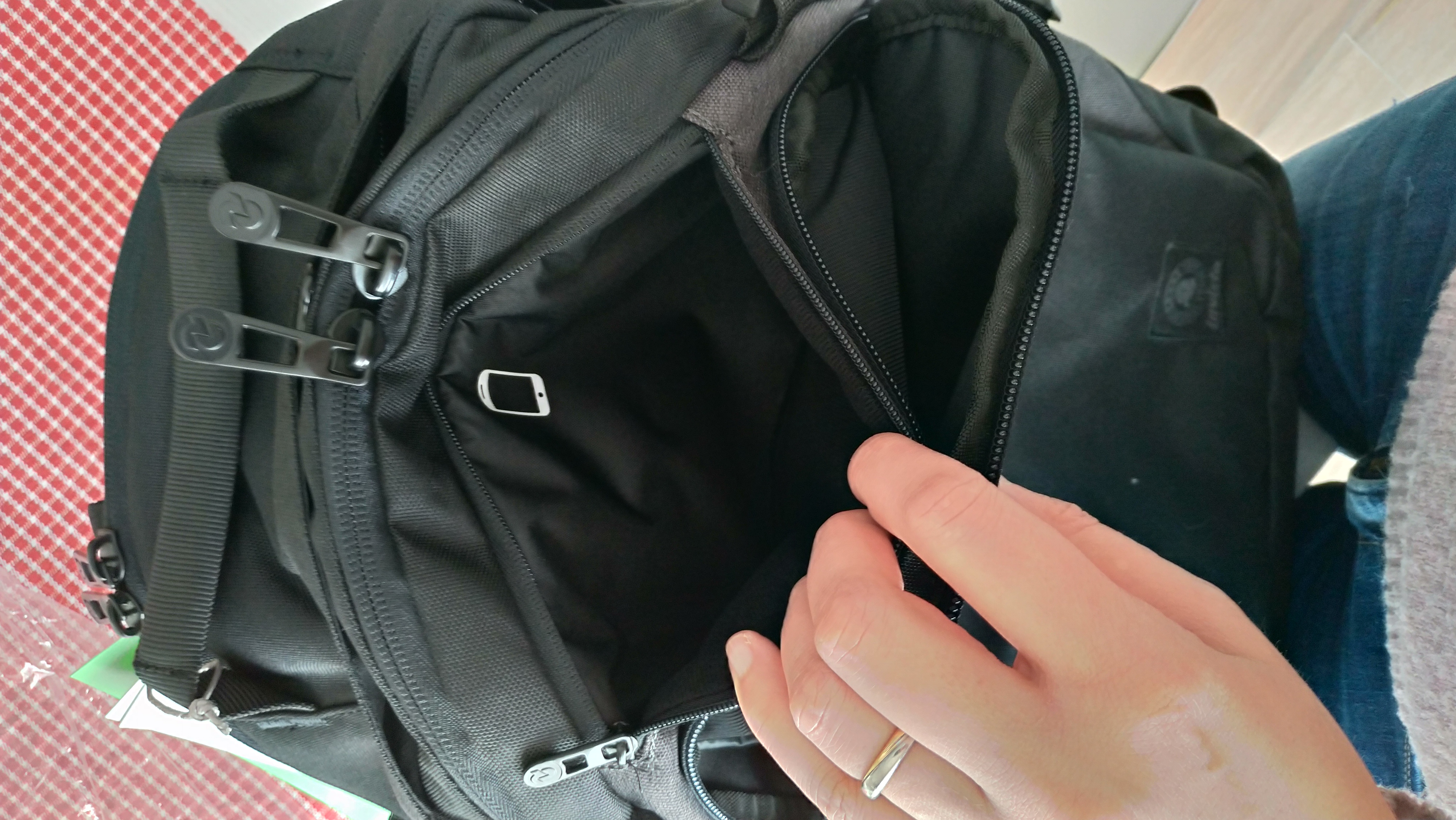 Buon zaino, ma manca una tasca per la bottiglia